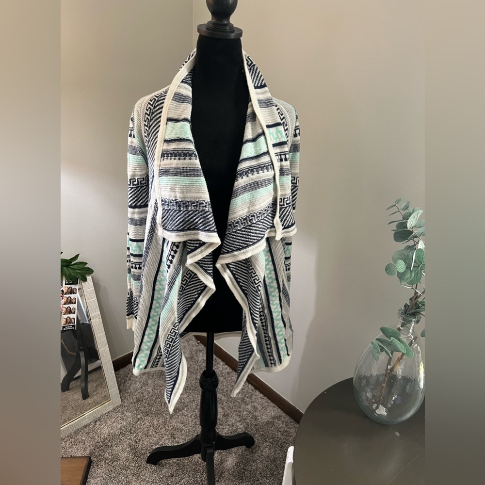 Beautiful flowy knit cardigan size L (navy, teal, gray & white)